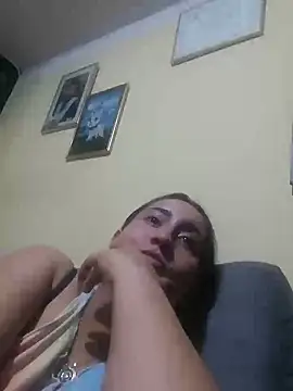Snapshot of hanna_sky1 chatting on December 24, 11:00 pm hanna sky1 online show from December 24, 11:00 pm