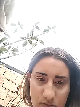 Snapshot of hanna_sky1 chatting on December 27, 5:48 pm hanna sky1 online show from December 27, 5:48 pm