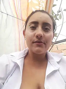 Snapshot of hanna_sky1 chatting on January 6, 8:07 pm hanna sky1 online show from January 6, 8:07 pm