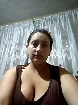 Snapshot of hanna_sky1 chatting on February 1, 12:29 am hanna sky1 online show from February 1, 12:29 am