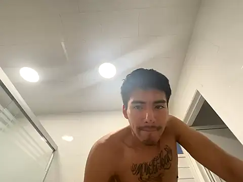 GIOOOO568 online show from September 22, 11:07 pm