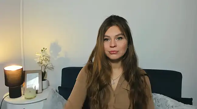 CamilaAmazing online show from March 17, 7:15 pm