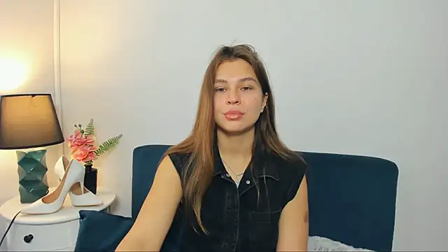CamilaAmazing online show from September 18, 6:04 am