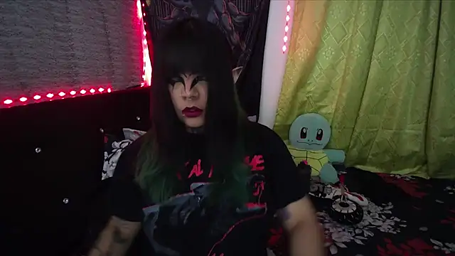 Snapshot of Eta_carinae chatting on February 18, 2:51 am Eta carinae online show from February 18, 2:51 am