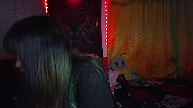 Snapshot of Eta_carinae chatting on April 1, 4:35 am Eta carinae online show from April 1, 4:35 am