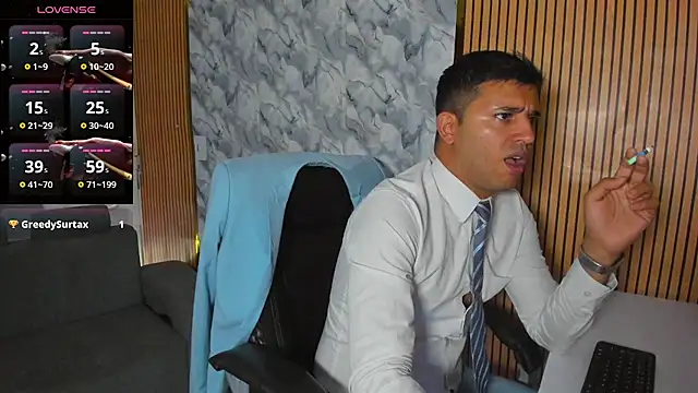 Hideintheoffice online show from December 13, 8:58 pm