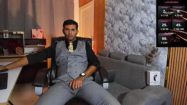 Hideintheoffice online show from February 13, 5:14 am