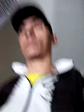 Snapshot of chayanne_odisea chatting on January 6, 4:05 am chayanne odisea online show from January 6, 4:05 am