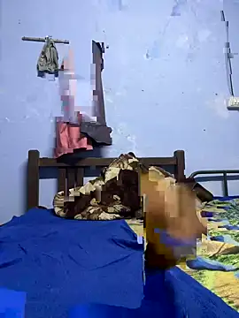 Snapshot of Hillz_king_98 chatting on January 1, 3:56 am Hillz king 98 online show from January 1, 3:56 am