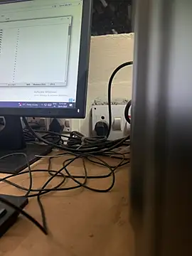 Snapshot of Hillz_king_98 chatting on January 25, 6:46 pm Hillz king 98 online show from January 25, 6:46 pm