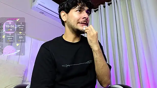 Snapshot of Samir_bear chatting on September 23, 12:30 pm Samir bear online show from September 23, 12:30 pm