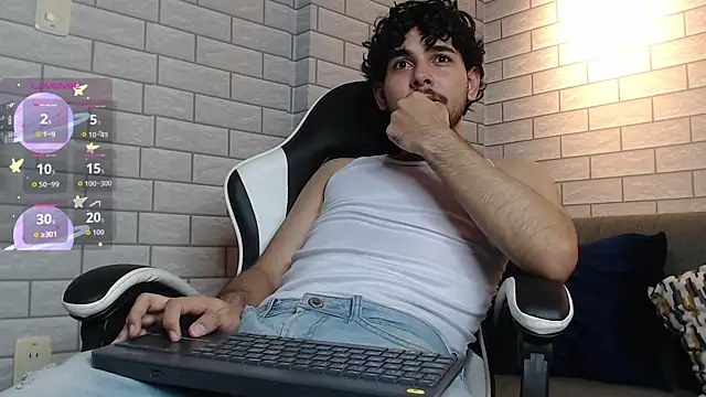 Snapshot of Samir_bear chatting on October 9, 2:20 am Samir bear online show from October 9, 2:20 am