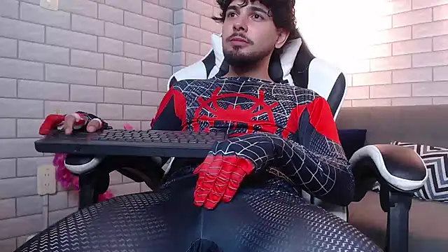 Snapshot of Samir_bear chatting on October 28, 10:45 pm Samir bear online show from October 28, 10:45 pm