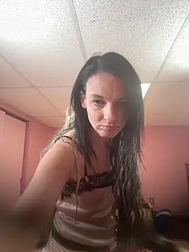 Snapshot of KarmaXblayze chatting on February 6, 6:29 am KarmaXblayze online show from February 6, 6:29 am