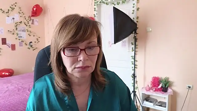 Miss Moren online show from March 27, 8:37 am