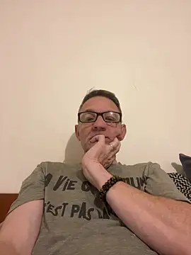 Snapshot of loverman2941 chatting on February 2, 8:02 am loverman2941 online show from February 2, 8:02 am