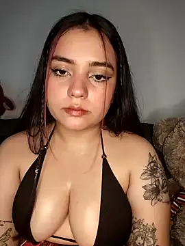 Ema kraus online show from February 3, 11:15 pm