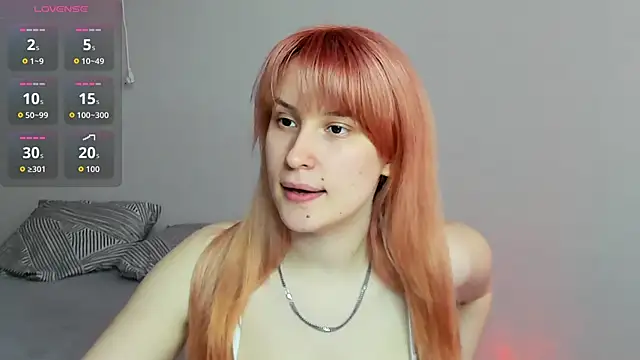Snapshot of Sweet_white_chocolate chatting on May 4, 10:11 am Sweet white chocolate online show from May 4, 10:11 am