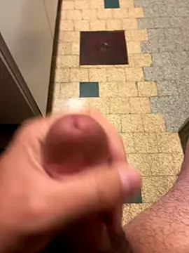 Snapshot of mikiss789 chatting on October 14, 3:07 am mikiss789 online show from October 14, 3:07 am