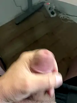 Snapshot of mikiss789 chatting on November 1, 6:48 am mikiss789 online show from November 1, 6:48 am