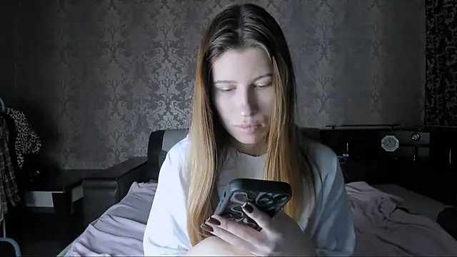 Agnes Allenn online show from October 20, 9:21 am