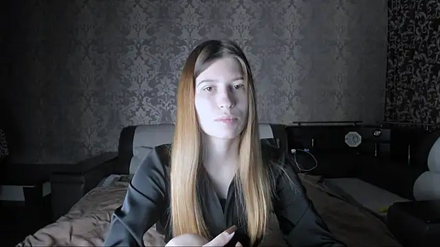 Agnes Allenn online show from November 4, 8:35 am