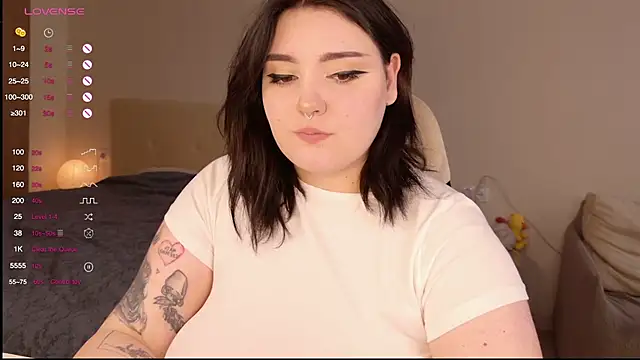 YumiYammy online show from May 8, 7:19 pm