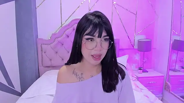 RoseCassie online show from January 6, 6:41 pm