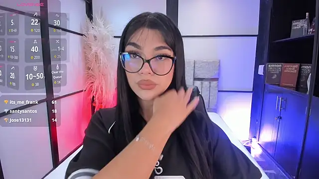 RoseCassie online show from December 16, 1:05 pm