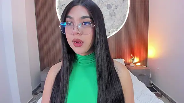 RoseCassie online show from February 16, 1:18 pm