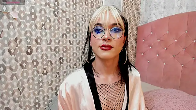 ash ricci online show from October 31, 5:08 am