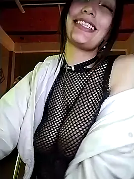 mia collens online show from January 28, 1:18 am