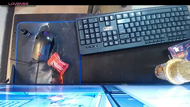 mia collens online show from March 6, 1:27 am