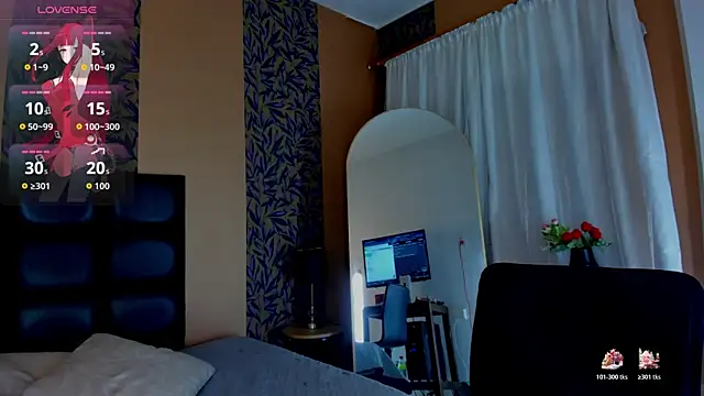 Snapshot of hinata_itachi chatting on November 24, 11:15 pm hinata itachi online show from November 24, 11:15 pm