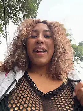 lauraltt online show from January 12, 7:41 pm