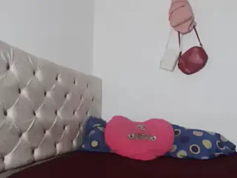 evaFiore online show from February 4, 8:38 pm