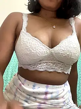 priyadevi17 online show from September 24, 8:45 pm