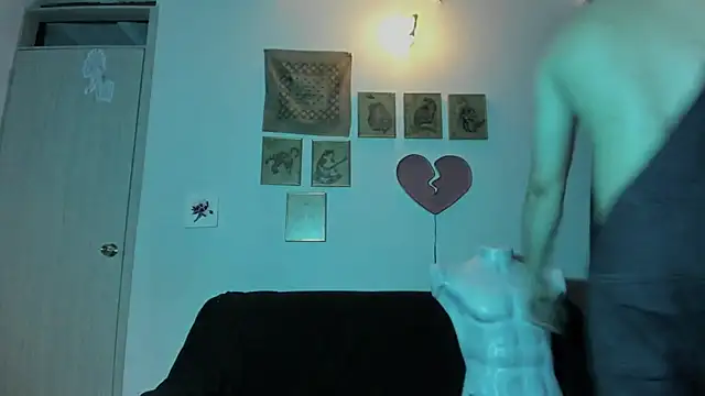 Snapshot of Antonello_Vannucci chatting on December 29, 11:08 pm Antonello Vannucci online show from December 29, 11:08 pm