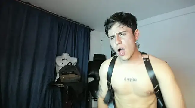 Snapshot of Antonello_Vannucci chatting on March 2, 1:04 am Antonello Vannucci online show from March 2, 1:04 am