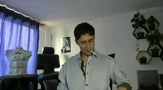 Snapshot of Antonello_Vannucci chatting on March 14, 7:12 pm Antonello Vannucci online show from March 14, 7:12 pm