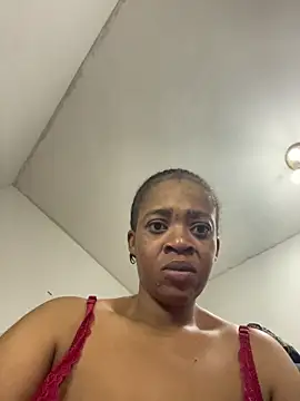 beverlyxxxx online show from February 9, 11:14 am