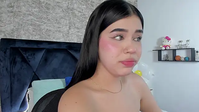 Lily Woodz online show from September 22, 7:49 pm