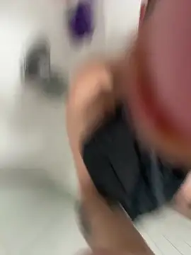 Snapshot of skarfos1babe69 chatting on March 25, 2:23 pm skarfos1babe69 online show from March 25, 2:23 pm