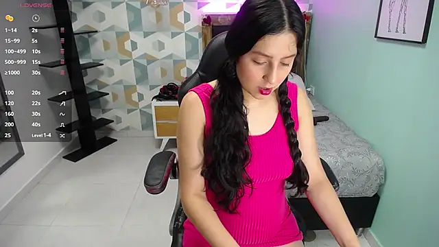 ARYAMORGAN1 online show from March 6, 12:52 pm