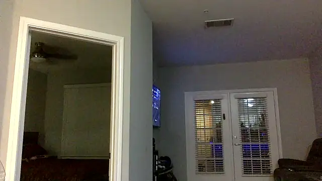 Snapshot of divineperceptions69 chatting on November 1, 12:12 am divineperceptions69 online show from November 1, 12:12 am