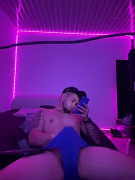 miia-liiam online show from January 16, 8:33 am