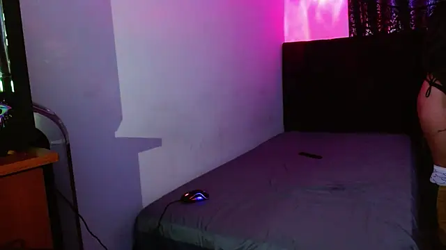 miia-liiam online show from November 29, 6:16 am