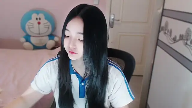 xiao-xiao-D online show from November 24, 8:47 am