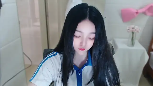 xiao-xiao-D online show from March 24, 5:12 am