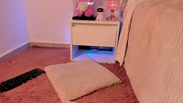 Alissonroses online show from January 16, 8:46 pm